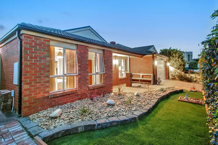 61 Waratah Drive, Altona Meadows VIC 3028