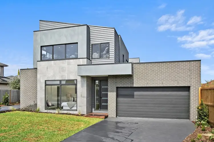 1/18 Van Ness Avenue, Mornington VIC 3931