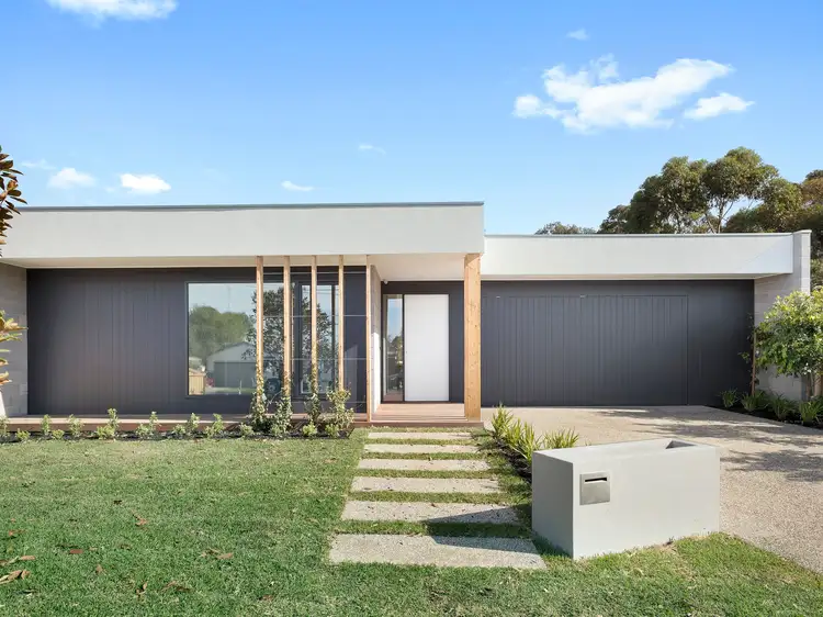 7A Centre Court, Torquay VIC 3228