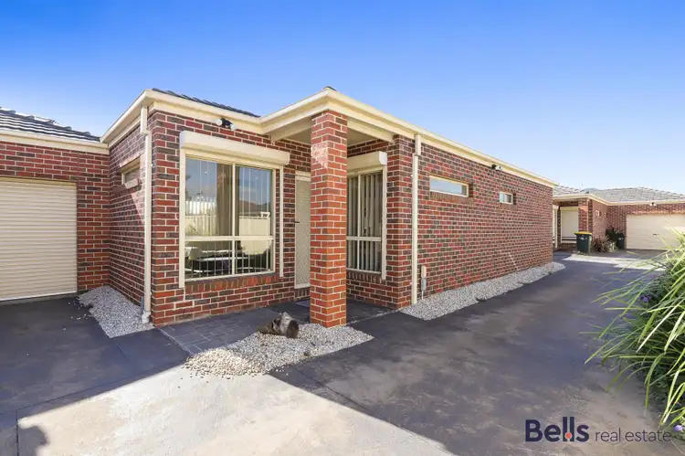 2/12 Camperdown Avenue, Sunshine North VIC 3020