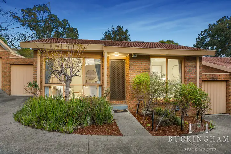 Main view of Homely unit listing, 2/40 Para Road, Montmorency VIC 3094