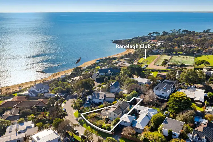 12 Rendlesham Avenue, Mount Eliza VIC 3930