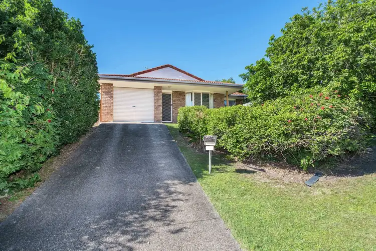 5 Eden Close, Edens Landing QLD 4207