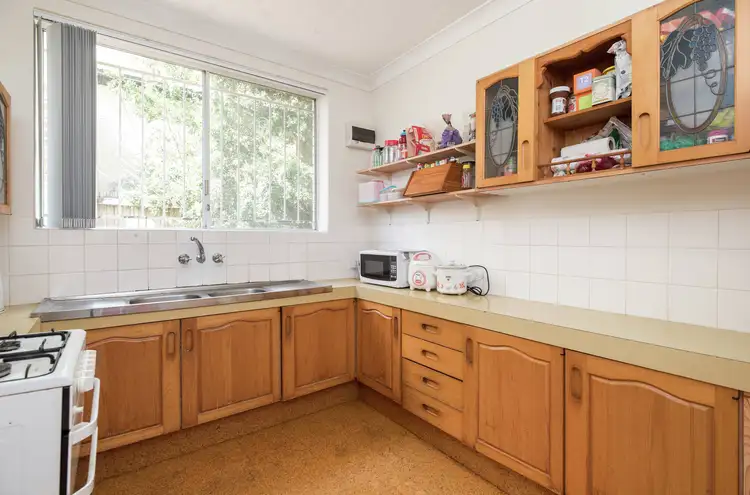 Fifth view of Homely unit listing, 3/52 Sisley Street, St Lucia QLD 4067