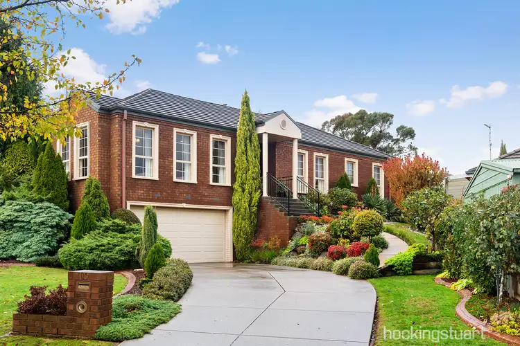 10 Panorama Drive, Black Hill VIC 3350