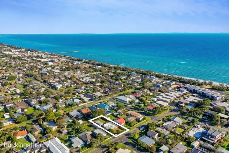 16 Karadoc Street, Dromana VIC 3936