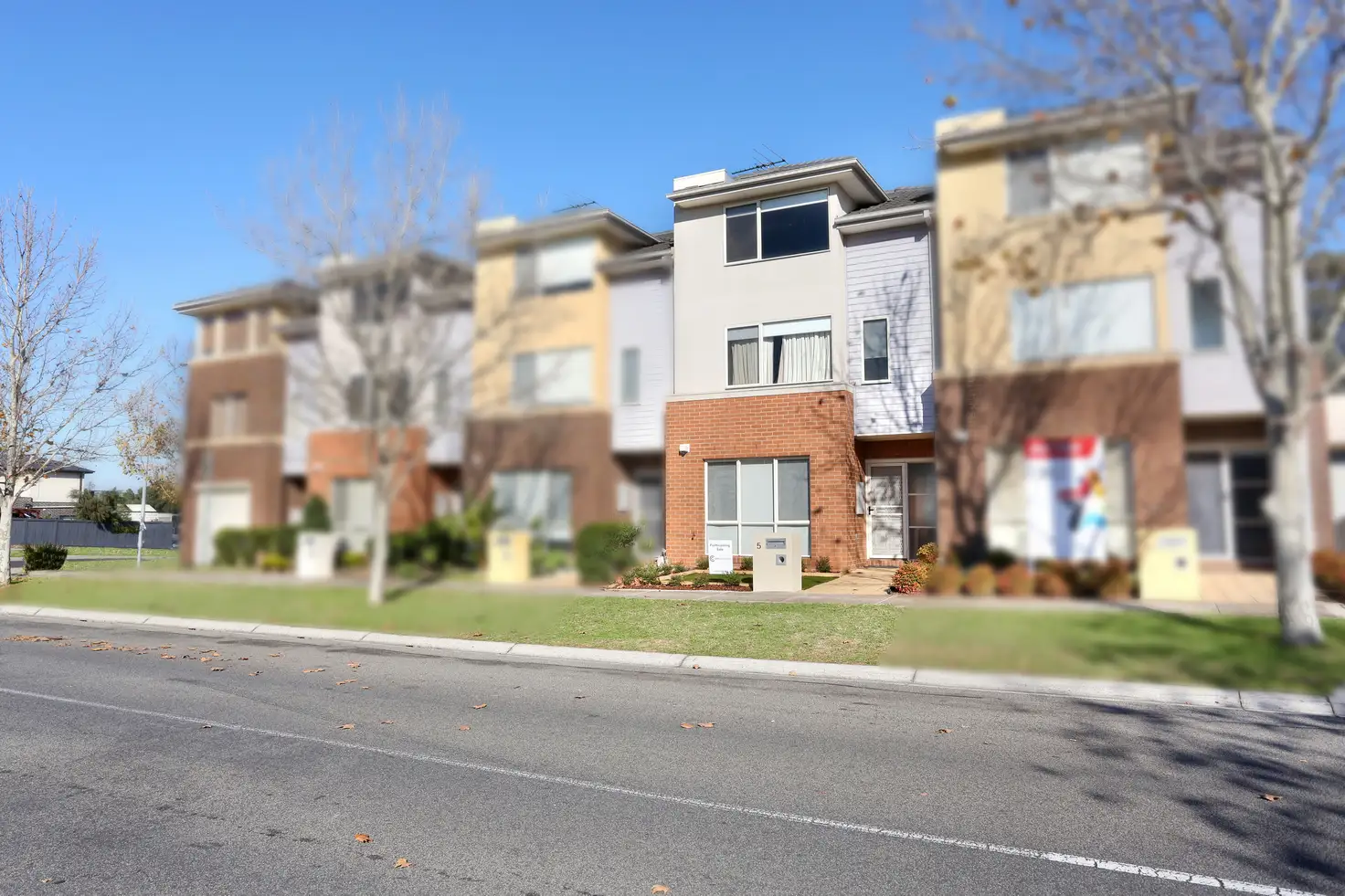 Main view of Homely townhouse listing, 5 Wentworth Drive, Taylors Lakes VIC 3038
