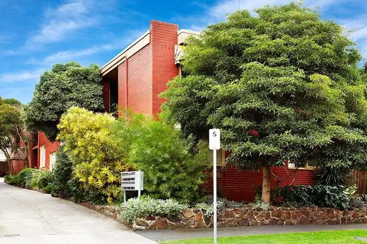 Main view of Homely apartment listing, 2/29 Alma Grove, St Kilda VIC 3182