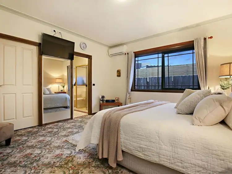 Fifth view of Homely house listing, 7 Sturt Court, Taylors Lakes VIC 3038