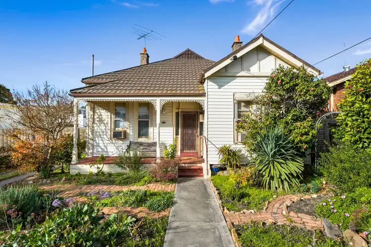 20 Fairfield Grove, Caulfield South VIC 3162