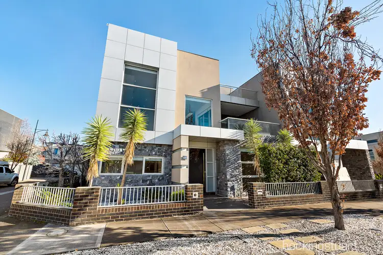 1/17 Waterside Place, Maribyrnong VIC 3032