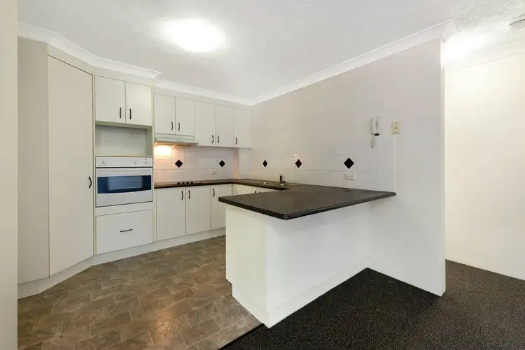 Fourth view of Homely unit listing, 2/146 High Street, Southport QLD 4215