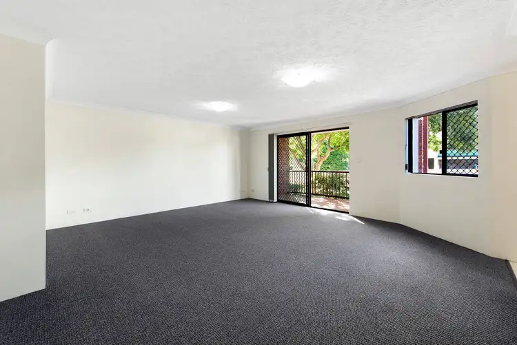 Fifth view of Homely unit listing, 2/146 High Street, Southport QLD 4215