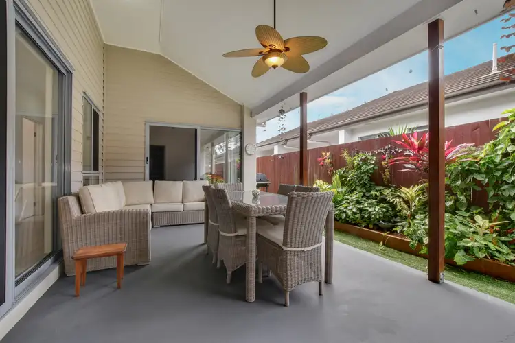 8 Little Tree Lane, Little Mountain QLD 4551