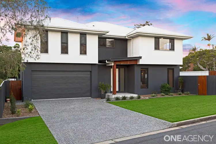 37 Seaville Avenue, Scarborough QLD 4020