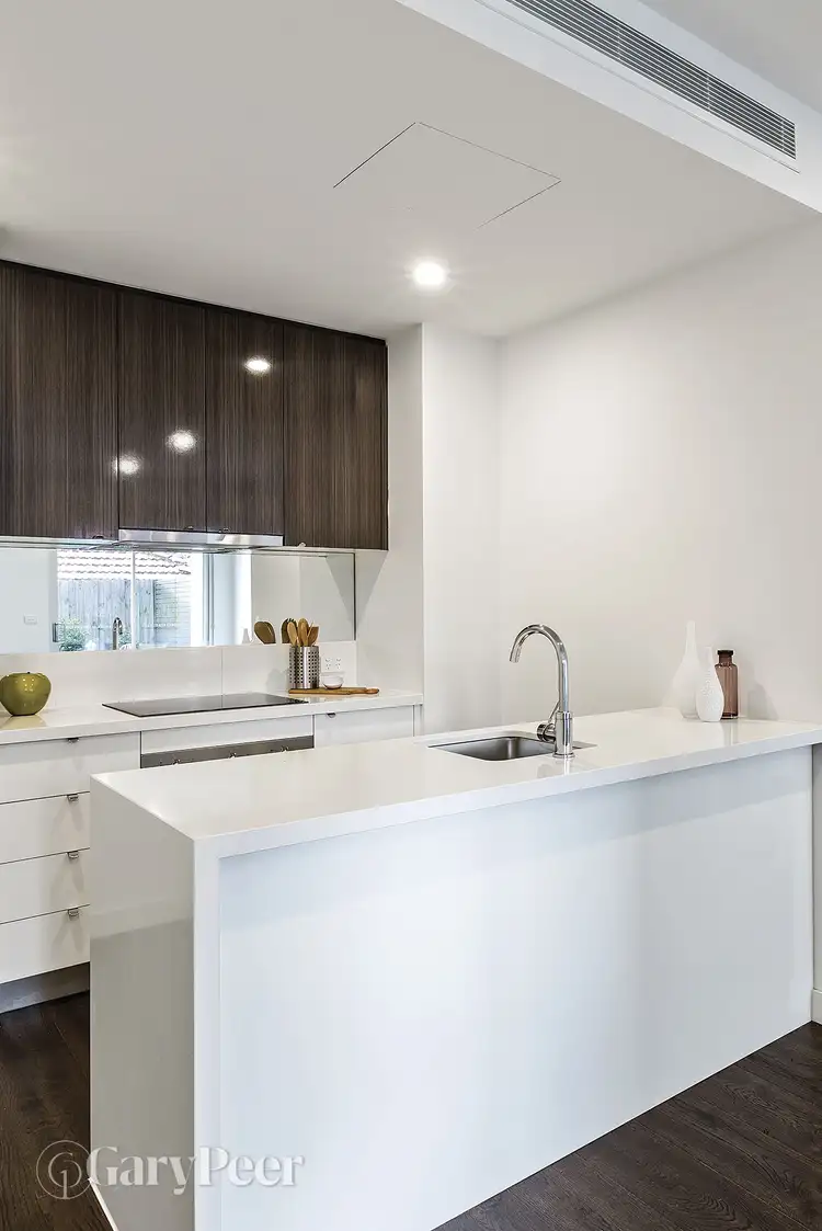 Fourth view of Homely apartment listing, 2/220 Burke Road, Glen Iris VIC 3146