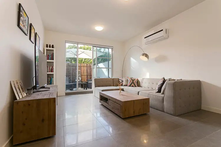 Main view of Homely apartment listing, 1/286 Hawthorn Road, Caulfield VIC 3162
