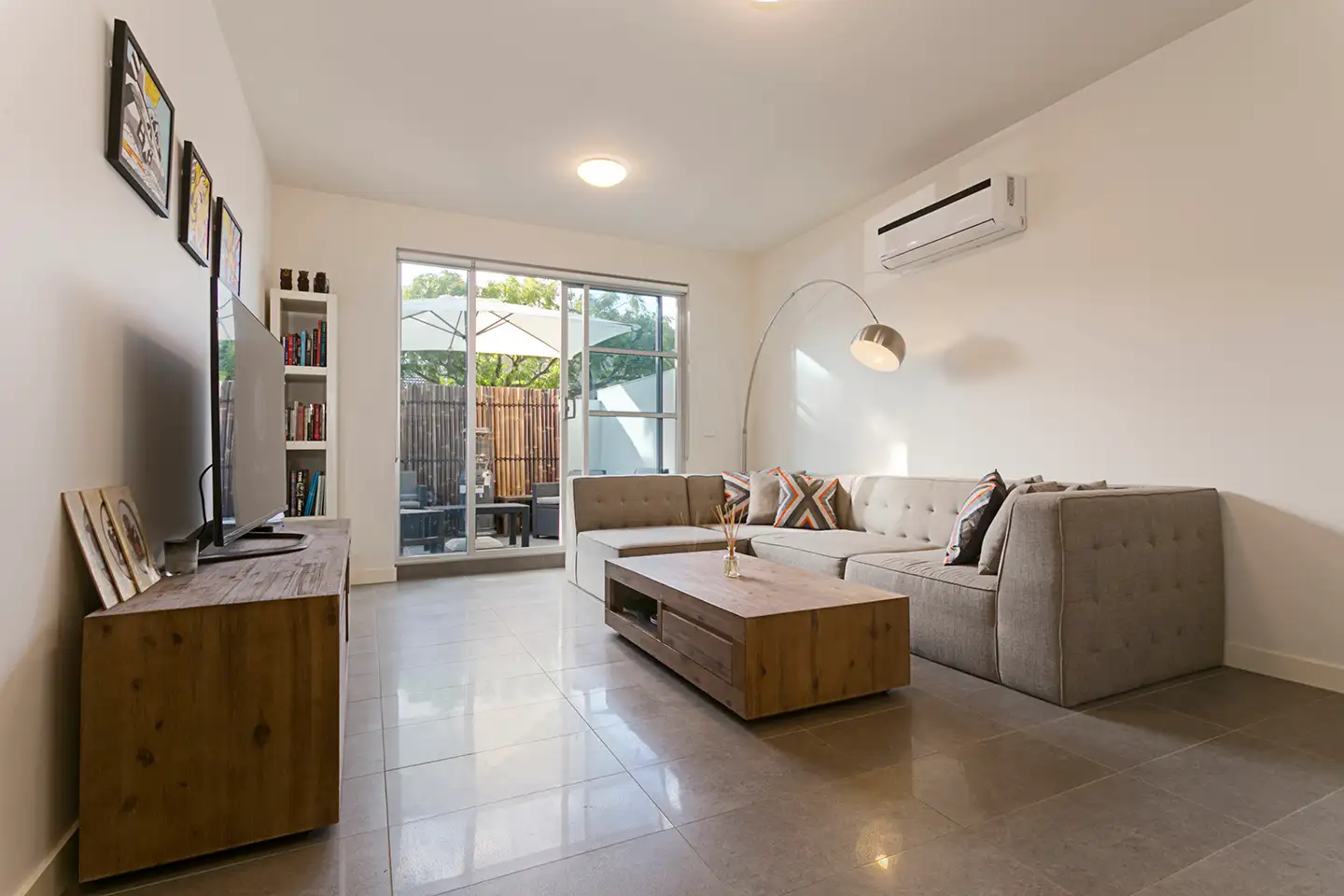 Main view of Homely apartment listing, 1/286 Hawthorn Road, Caulfield VIC 3162