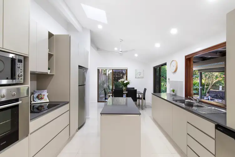 25 Griffith Avenue, Tewantin QLD 4565