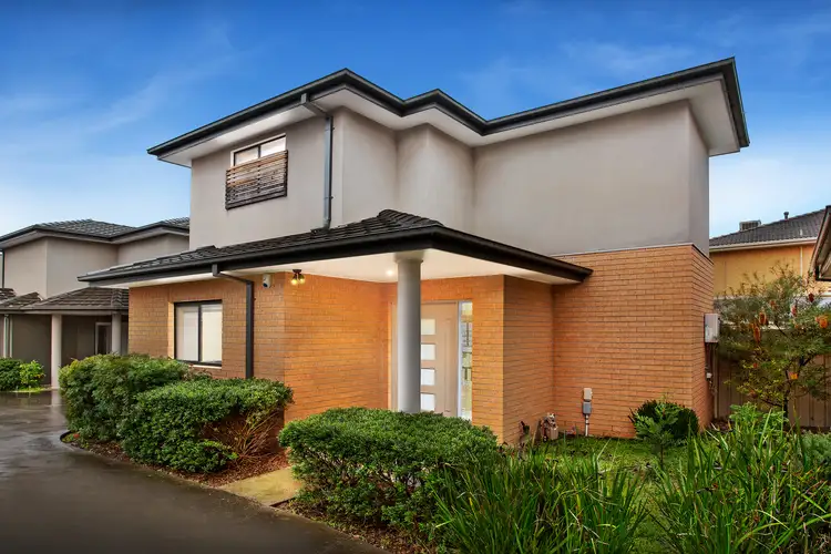 2/9 Myrtle Street, Bayswater VIC 3153