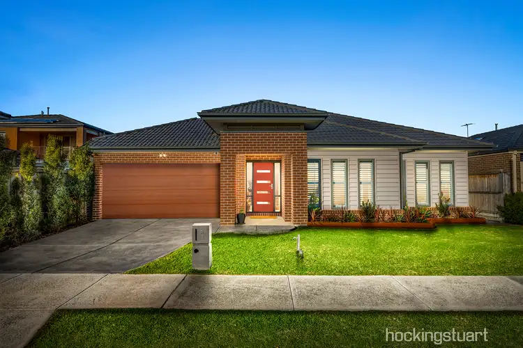 8 Mcwilliams Crescent, Point Cook VIC 3030