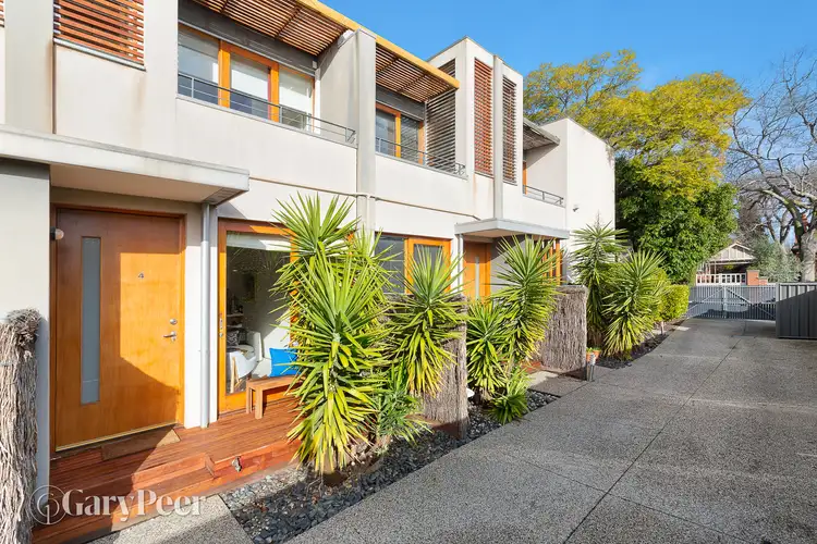 4/12 Wyuna Road, Caulfield North VIC 3161