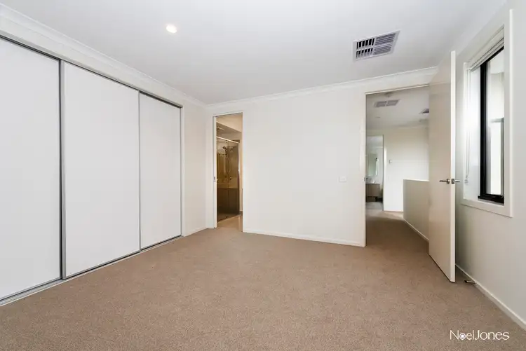 Sixth view of Homely townhouse listing, 2/25 Lynden Grove, Mount Waverley VIC 3149