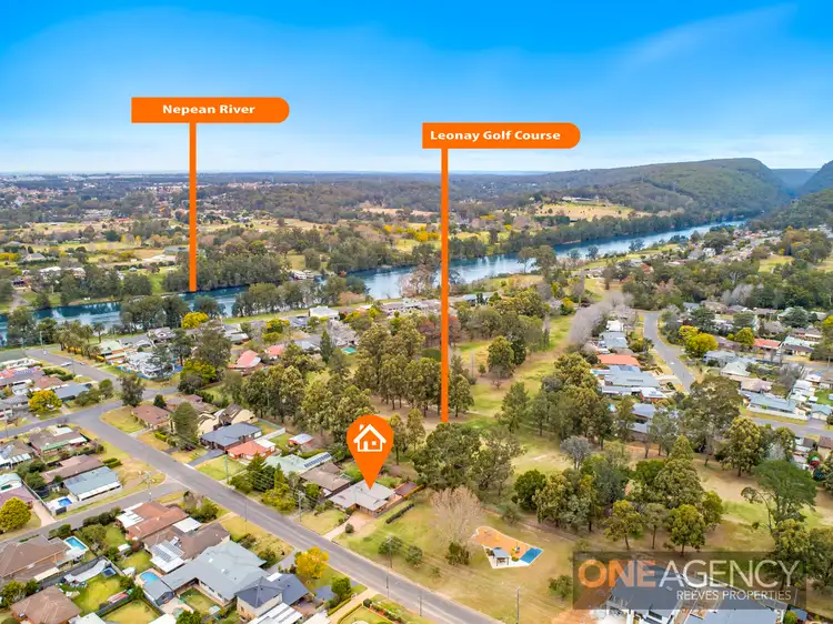 12 Pamela Parade, Leonay NSW 2750