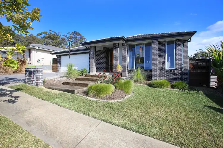 6 Seashore Place, Sandy Beach NSW 2456