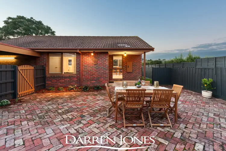 2/272 Grimshaw Street, Watsonia North VIC 3087