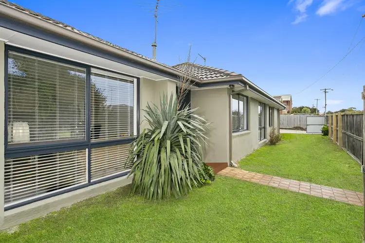 1 Kimberley Avenue, Drysdale VIC 3222