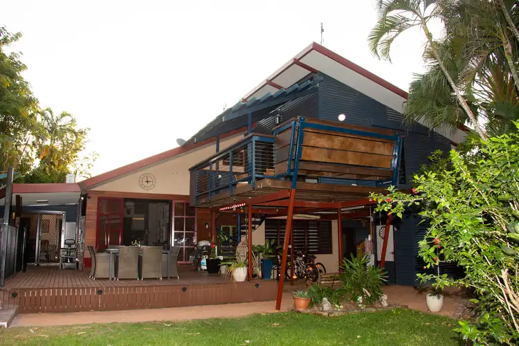 25 Coronet Crescent, Anula NT 812