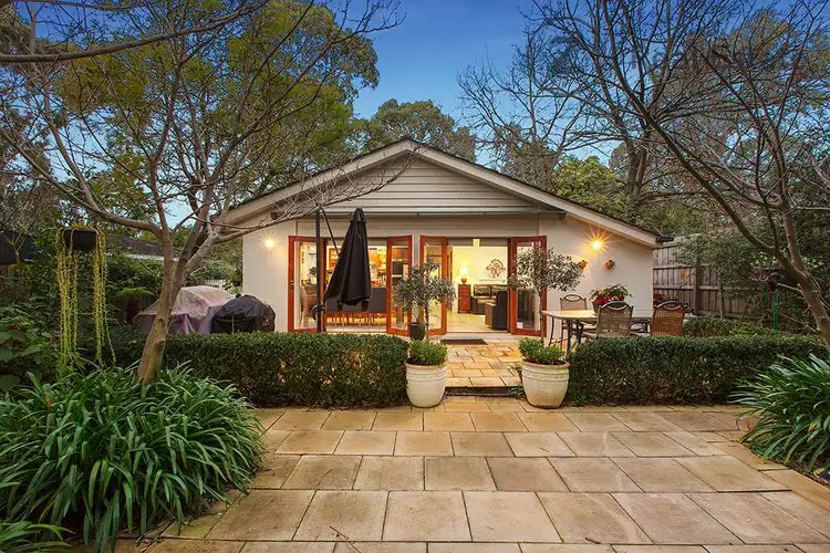 122 Blackburn Road, Blackburn VIC 3130