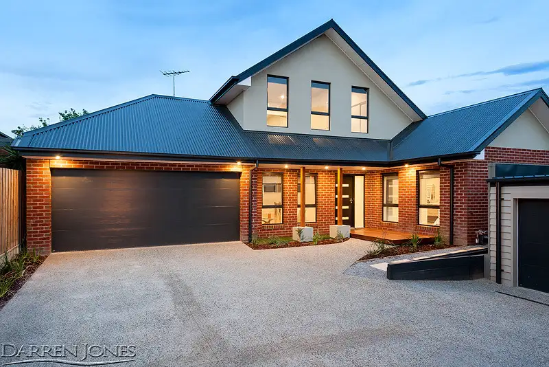 Main view of Homely townhouse listing, 2/9 Sydney Street, Macleod VIC 3085