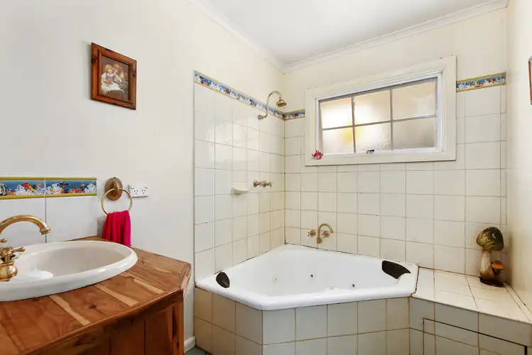 Fifth view of Homely house listing, 10 Unity Court, Warburton VIC 3799