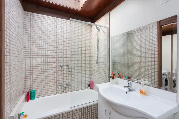 Sixth view of Homely house listing, 6 Betson Court, Kealba VIC 3021
