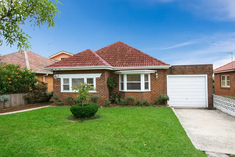 5 Gowan Brae Avenue, Mount Ousley NSW 2519