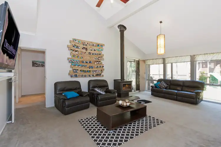 Sixth view of Homely house listing, 6 Platypus Place, South Morang VIC 3752