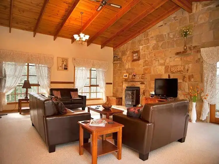 171 Main Road, Hepburn Springs VIC 3461
