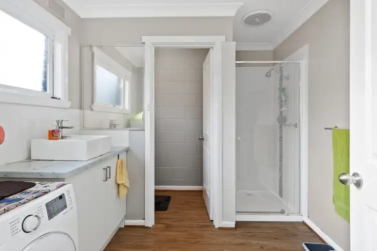 Fifth view of Homely unit listing, 2/1046 Norman Street, Wendouree VIC 3355