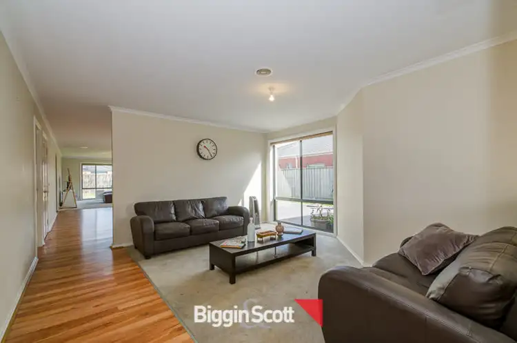 Second view of Homely house listing, 7 Violet Way, Cranbourne VIC 3977