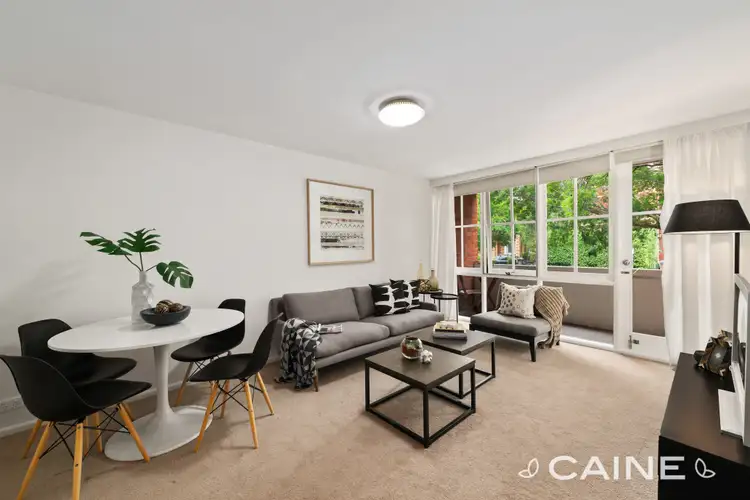 2/35 Powlett Street, East Melbourne VIC 3002