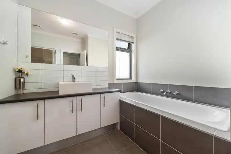 Fifth view of Homely house listing, 16 Davenport Crescent, Cranbourne West VIC 3977