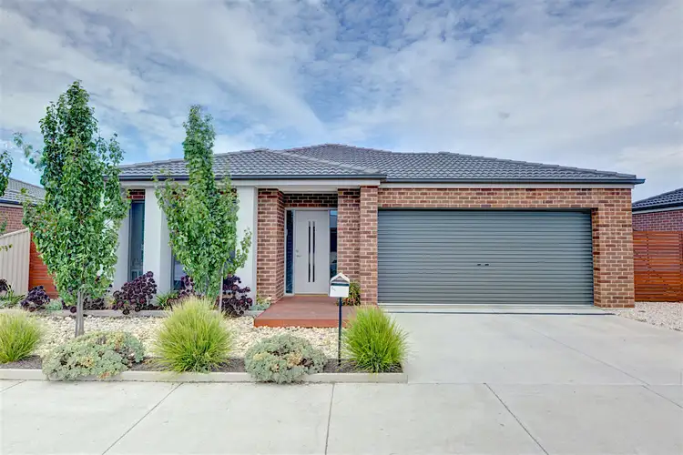 1b Ascot Gardens Drive, Delacombe VIC 3356