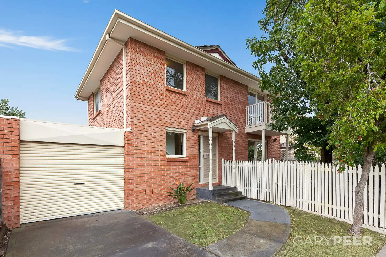 Main view of Homely townhouse listing, 1/32 Elizabeth Street, Bentleigh East VIC 3165