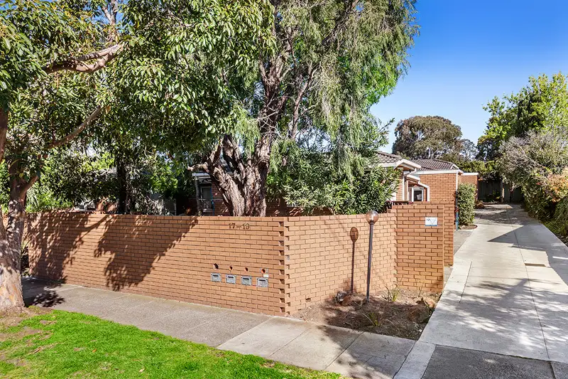 Main view of Homely unit listing, 4/17-19 Gardenvale Road, Caulfield South VIC 3162