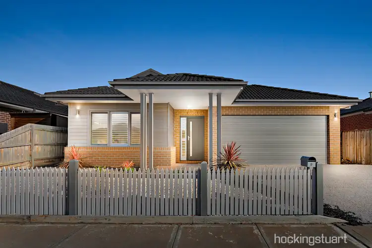 8 Carron Close, Eynesbury VIC 3338