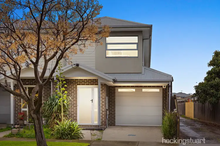2/9 Bishop Street, Kingsville VIC 3012