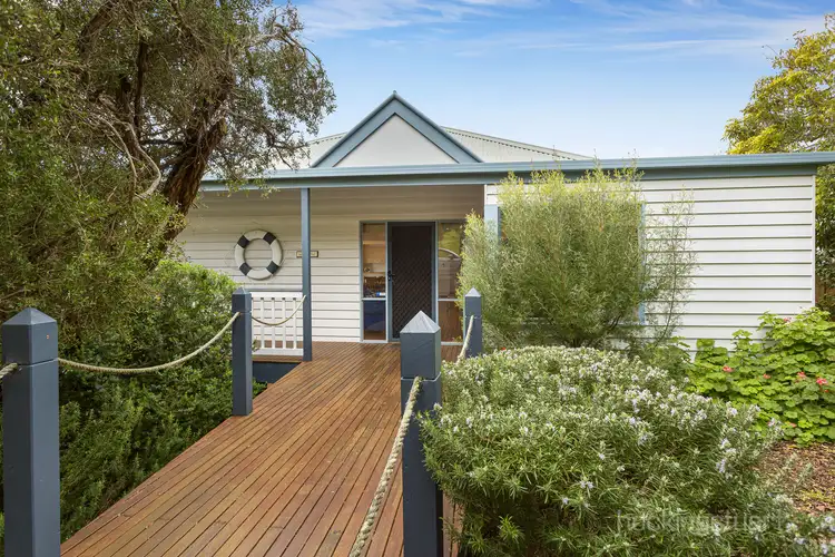 16 Benjamin Parade, Blairgowrie VIC 3942