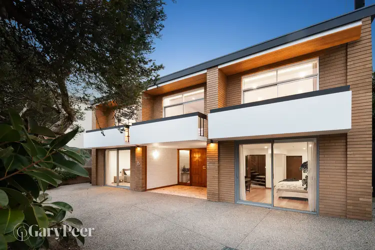 15 Lambert Road, Caulfield North VIC 3161